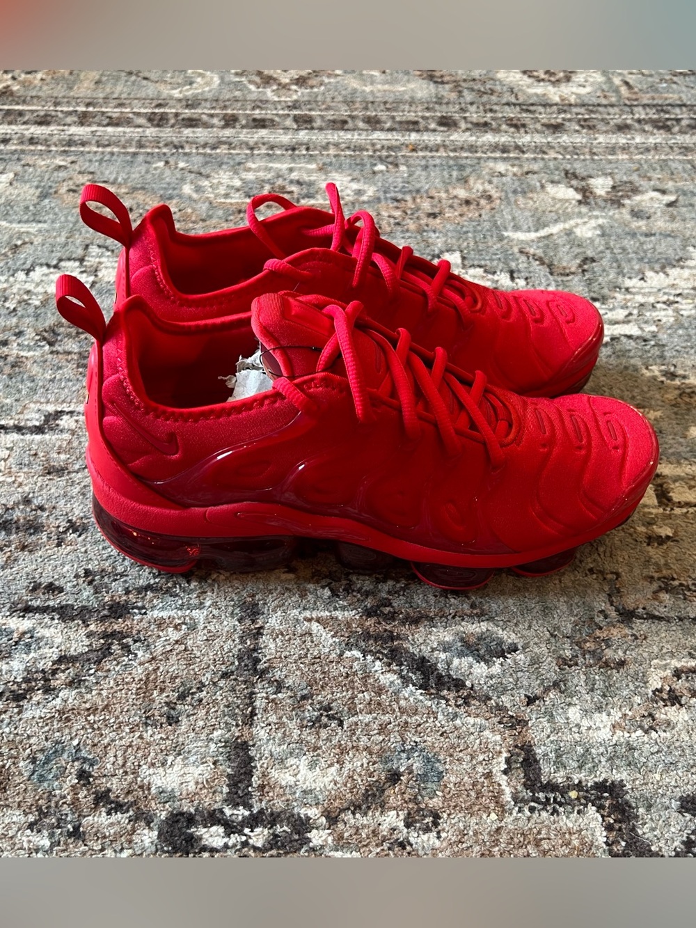 Nike Men's Vibrant Red Athletic Sneakers